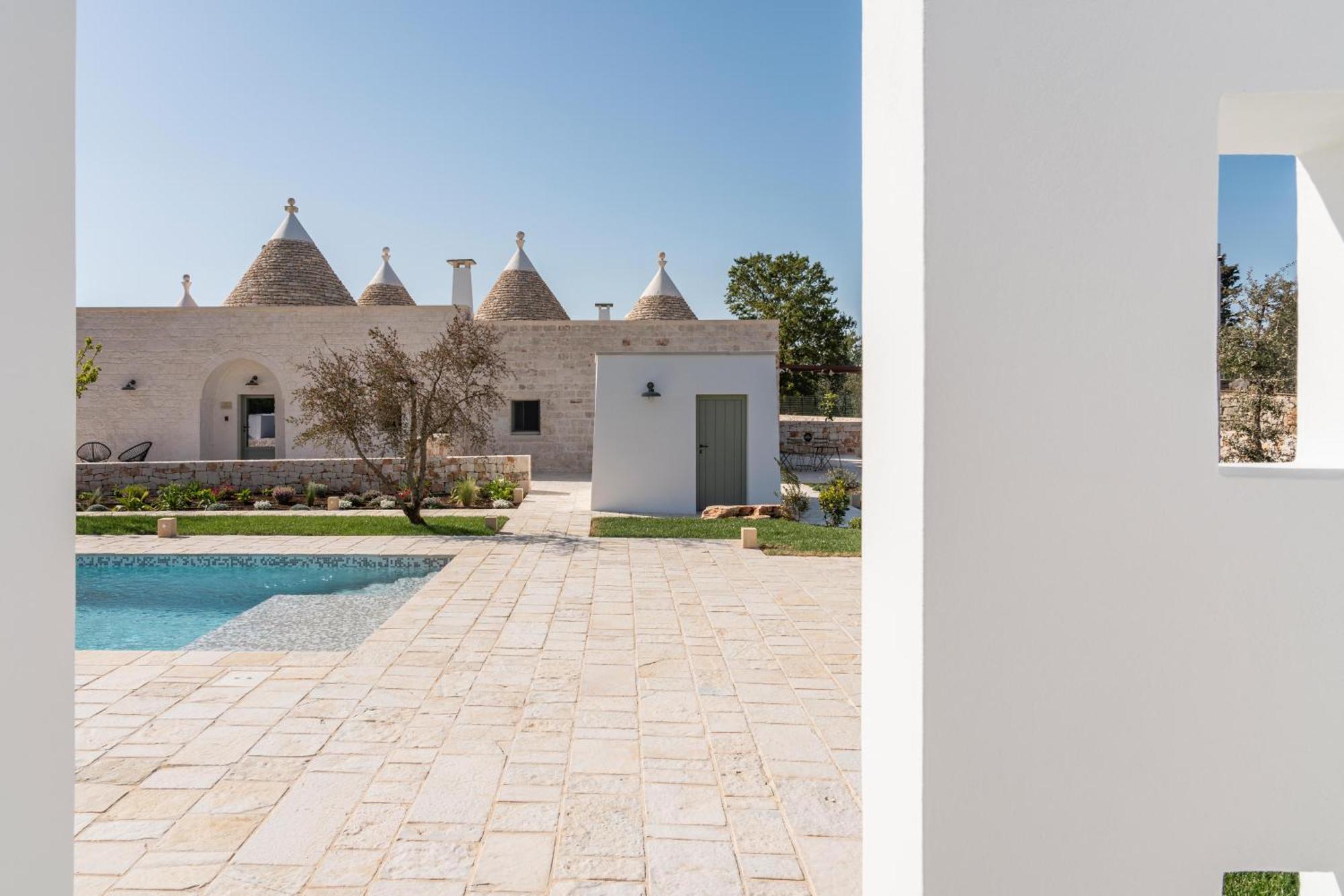 Trullo Jale - Boutique Apartments Остуни Экстерьер фото