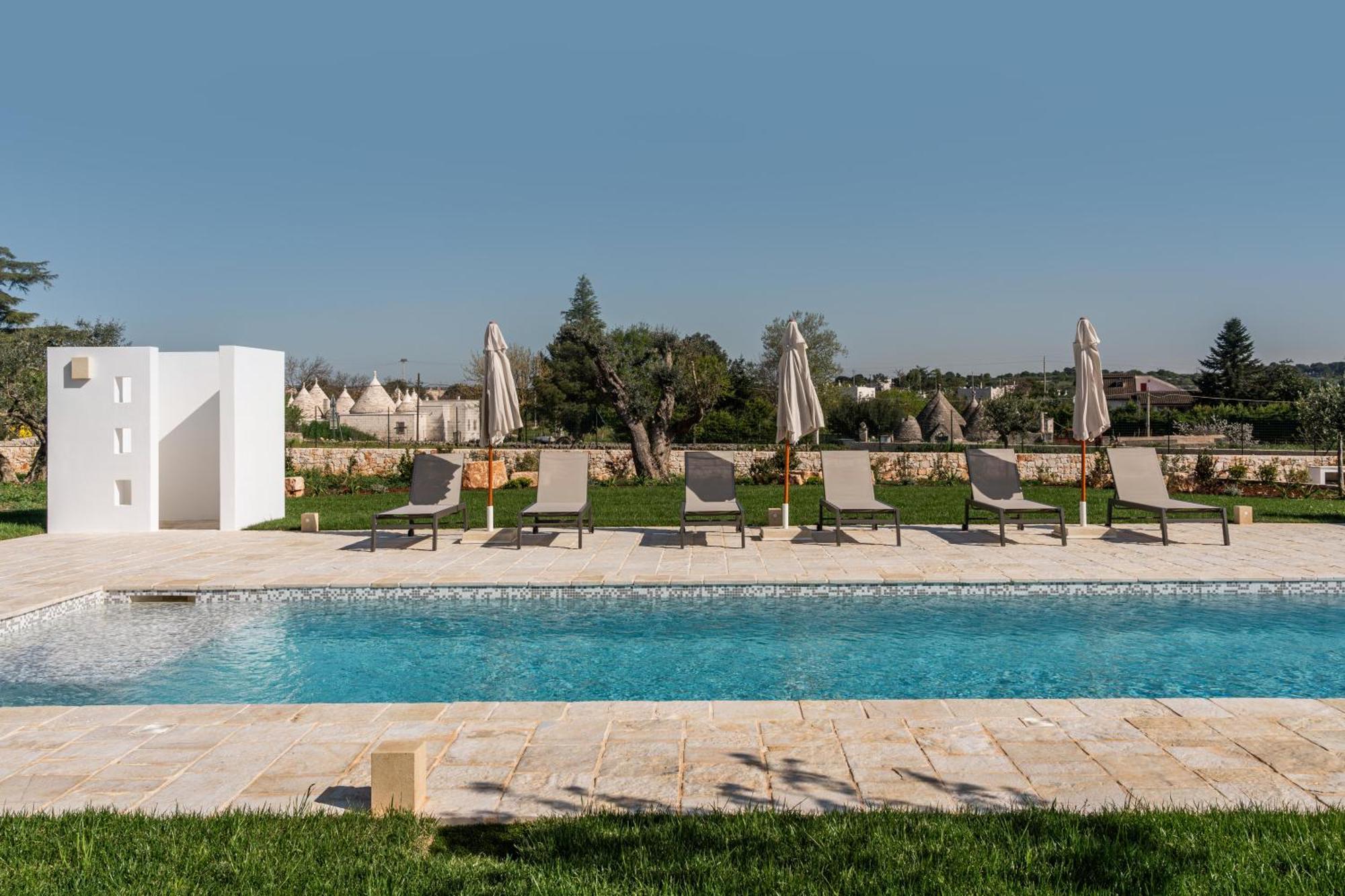 Trullo Jale - Boutique Apartments Остуни Экстерьер фото