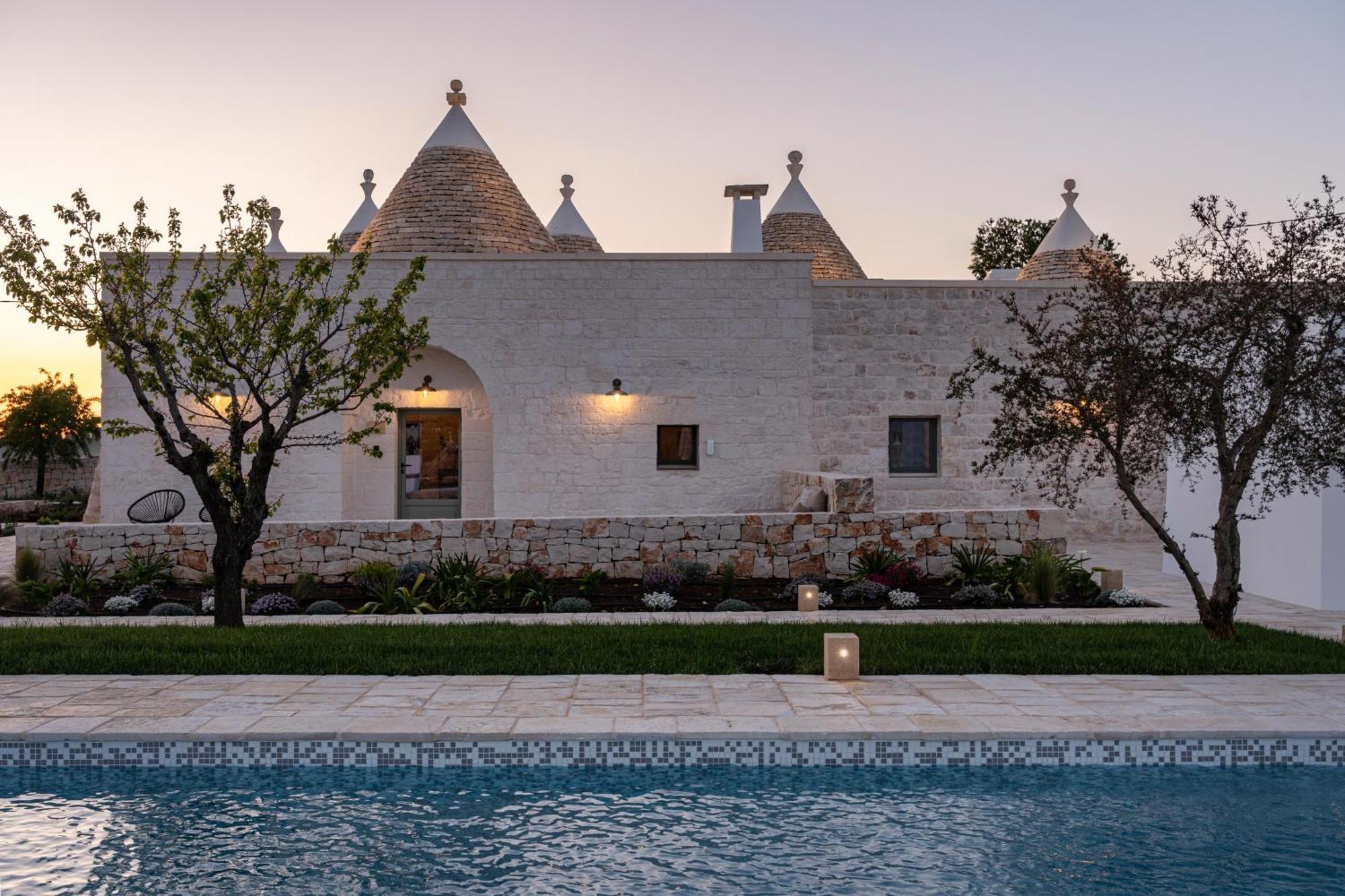 Trullo Jale - Boutique Apartments Остуни Экстерьер фото