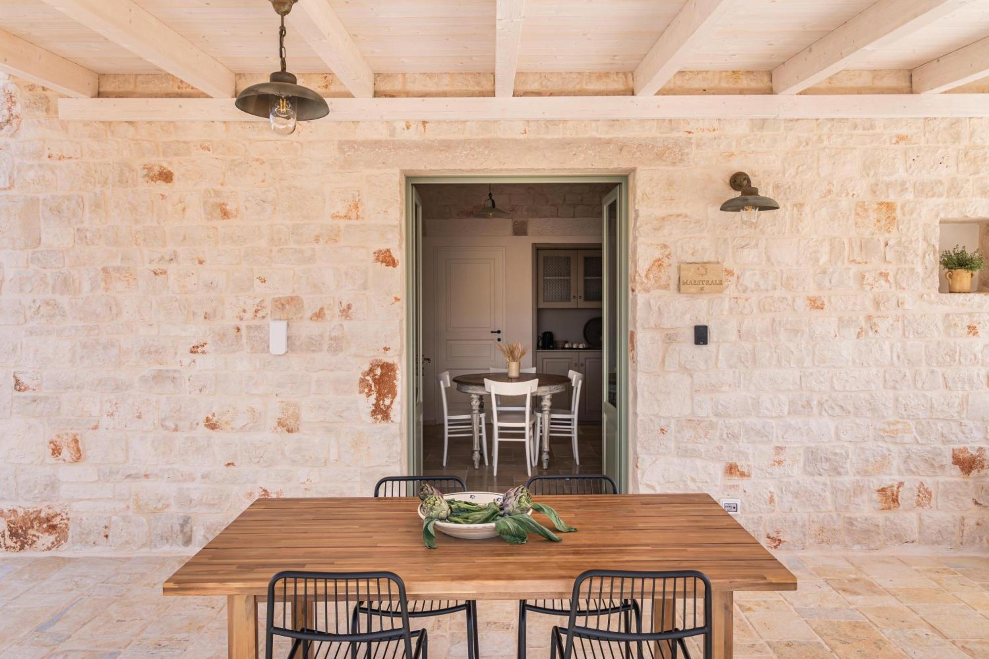 Trullo Jale - Boutique Apartments Остуни Экстерьер фото
