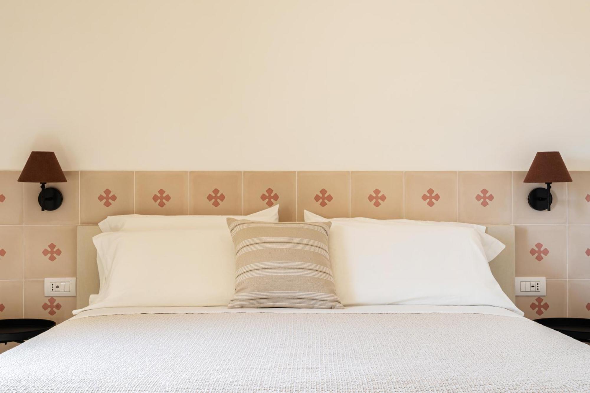 Trullo Jale - Boutique Apartments Остуни Экстерьер фото
