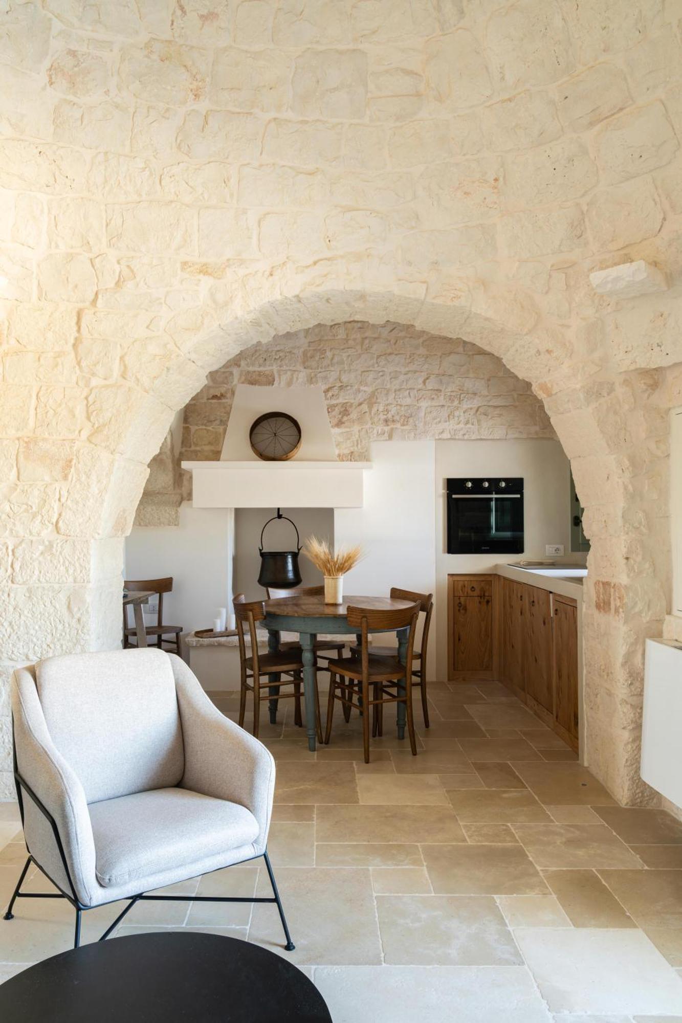 Trullo Jale - Boutique Apartments Остуни Экстерьер фото