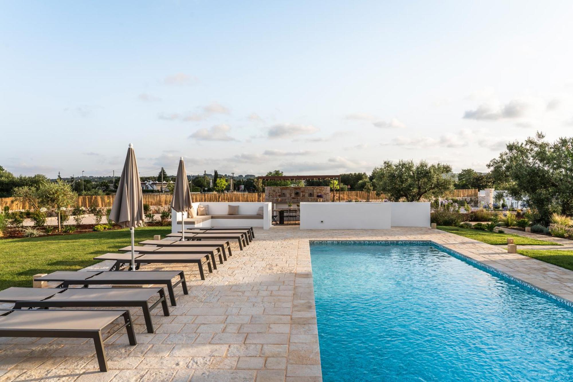 Trullo Jale - Boutique Apartments Остуни Экстерьер фото